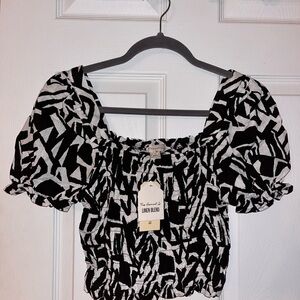 Black and White Linen Blend Smoked Cropped Women's Top NWT Medium